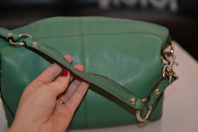 How to Repair Cracking Leather on a Purse Strap